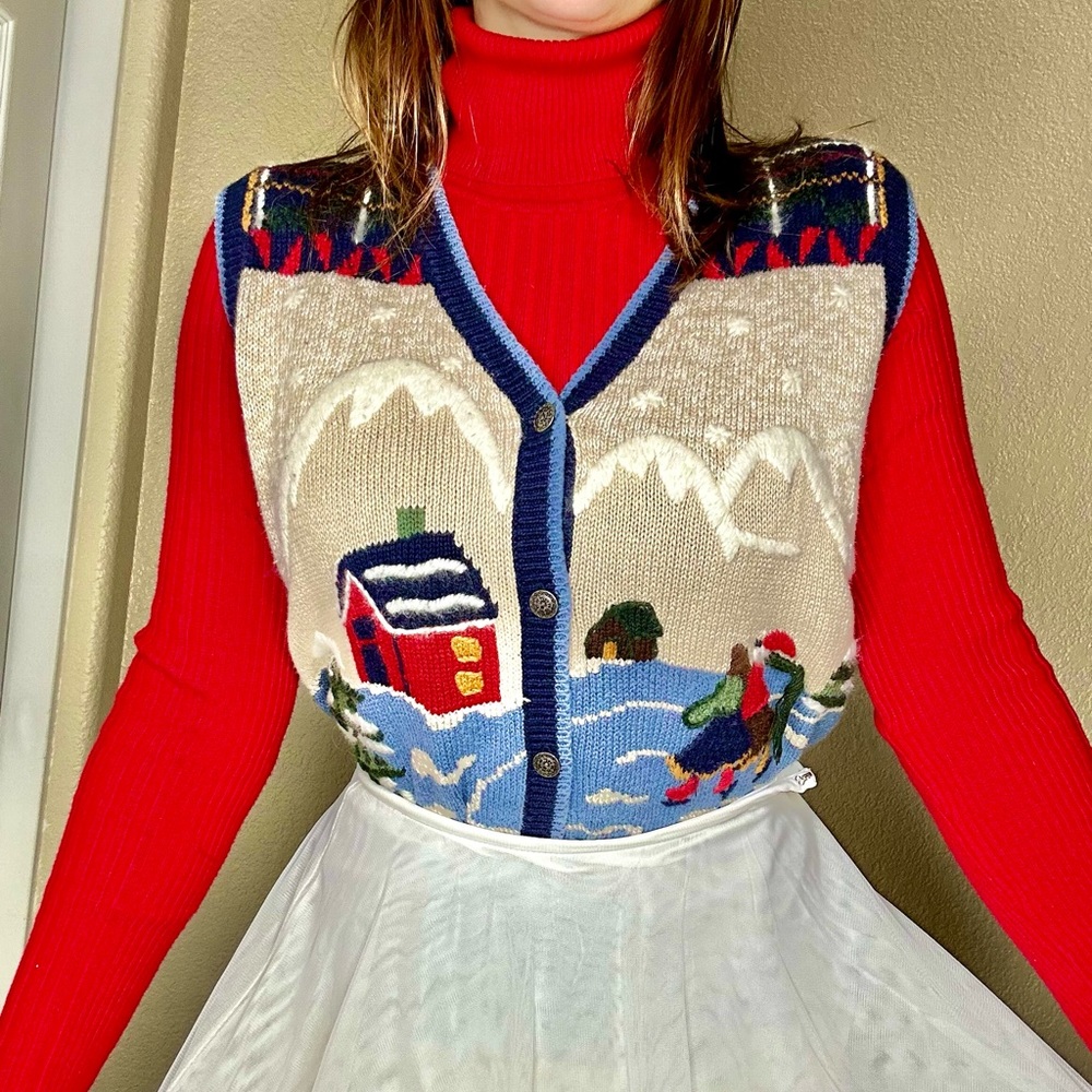 Vintage Nutcracker Vest with Christmas Scenery XL